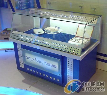 北京玻璃展柜廠 定制工藝與各行業(yè)展柜解決方案